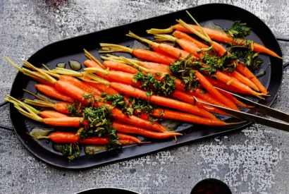 Thumbnail for 3 ways to include carrots in your diet .